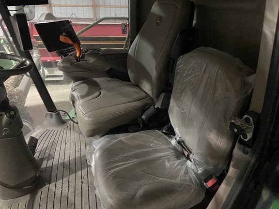 Image of John Deere S790 equipment image 3