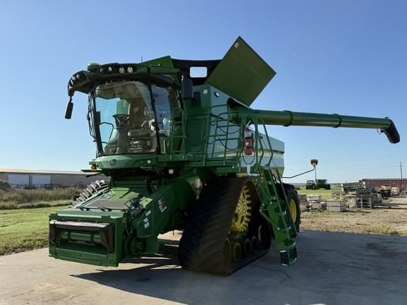 Image of John Deere S790 equipment image 2