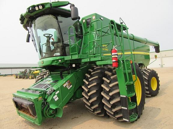 Image of John Deere S790 Primary image