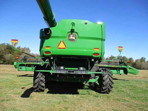 Image of John Deere S790 equipment image 4