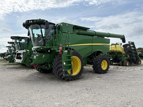 Image of John Deere S790 equipment image 1