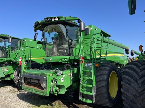 Image of John Deere S790 Primary image