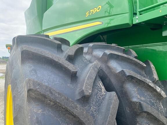 Image of John Deere S790 equipment image 3