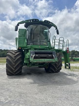 Image of John Deere S790 equipment image 1