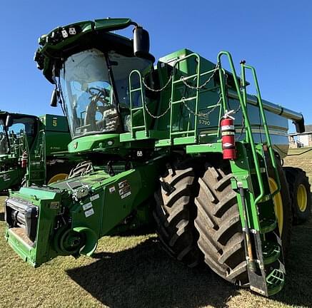 Image of John Deere S790 Image 1