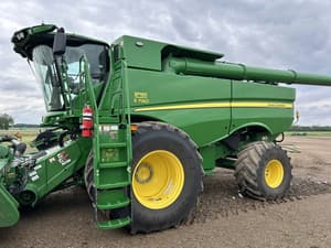 2024 John Deere S790 Image