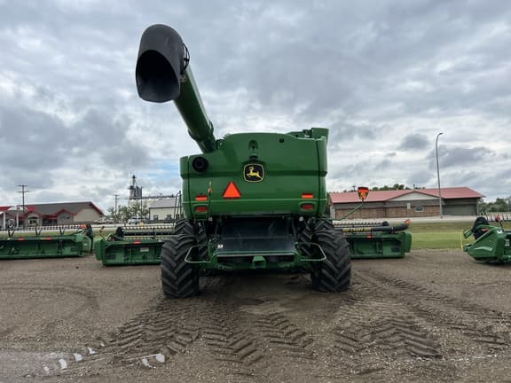 Image of John Deere S790 equipment image 3