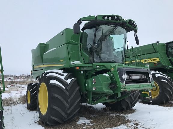 Image of John Deere S790 equipment image 1