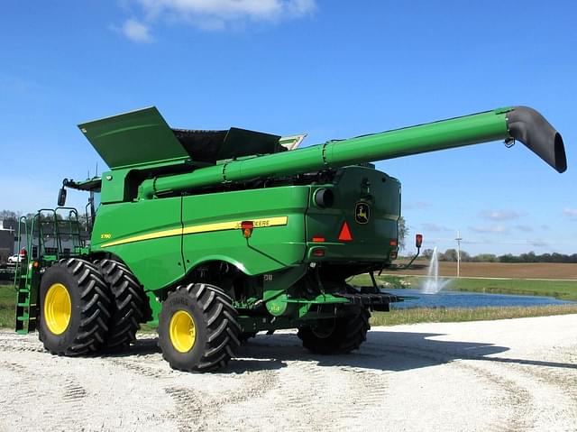Image of John Deere S790 equipment image 3
