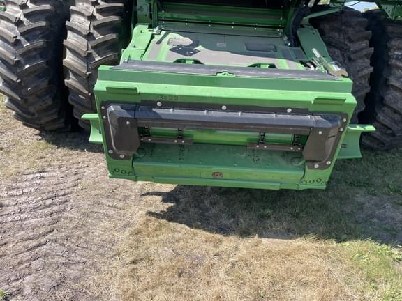 Image of John Deere S790 equipment image 3