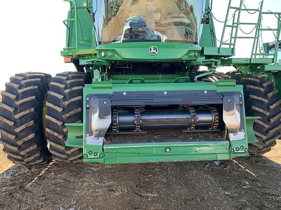 Image of John Deere S790 equipment image 3