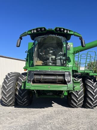 Image of John Deere S790 equipment image 1