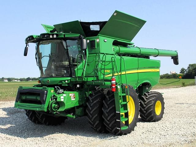 Image of John Deere S790 equipment image 2