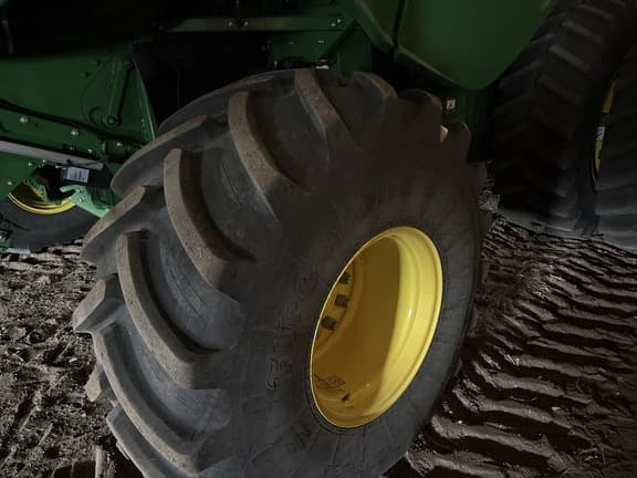 Image of John Deere S790 equipment image 4