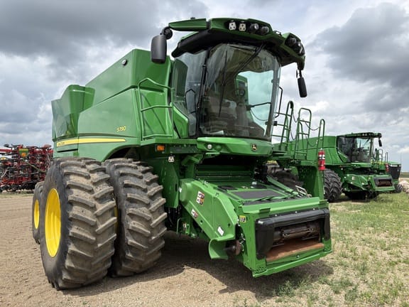 2024 John Deere S790 Equipment Image0