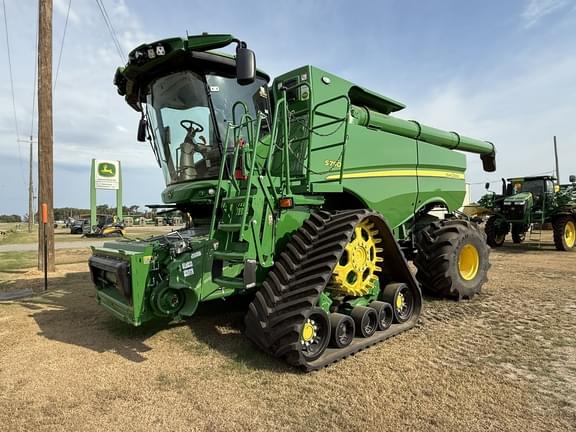 Image of John Deere S790 equipment image 1