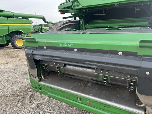 Image of John Deere S790 equipment image 1