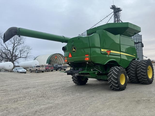 Image of John Deere S790 equipment image 1