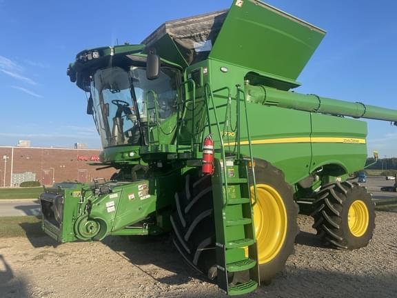 Image of John Deere S790 Primary image