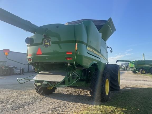 Image of John Deere S790 equipment image 4