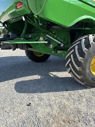 Image of John Deere S790 equipment image 3