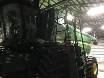 Main image John Deere S790