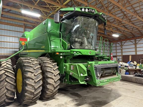 Image of John Deere S790 Primary image