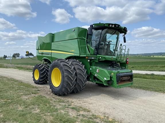 Image of John Deere S790 equipment image 2