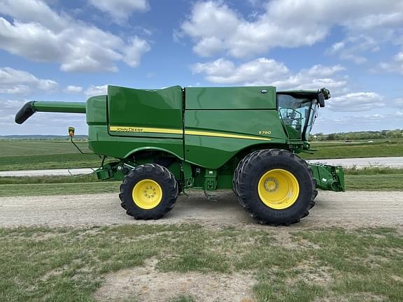 Image of John Deere S790 equipment image 3