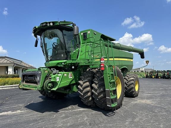 Image of John Deere S790 Primary image