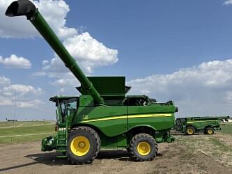 Image of John Deere S790 equipment image 3