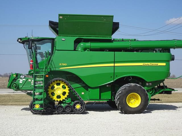 Image of John Deere S790 equipment image 3