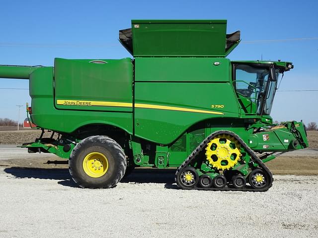 Image of John Deere S790 equipment image 4