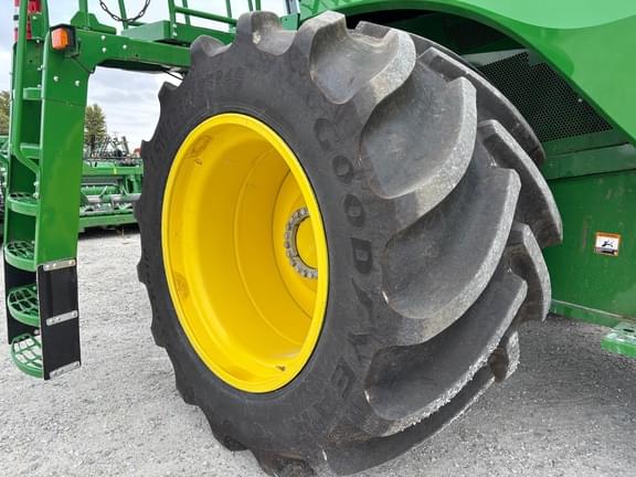 Image of John Deere S790 equipment image 1