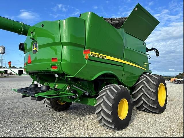 Image of John Deere S790 equipment image 4