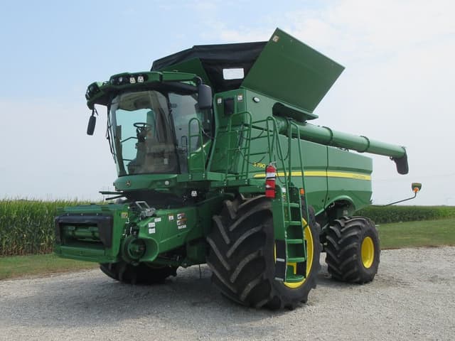 Image of John Deere S790 equipment image 1