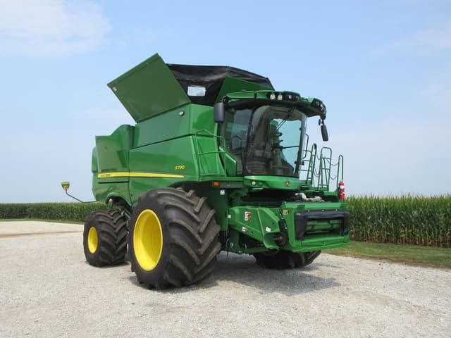 Image of John Deere S790 equipment image 2
