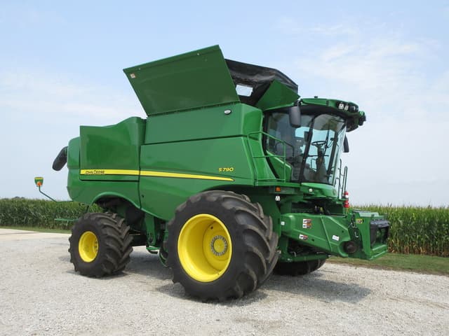 Image of John Deere S790 equipment image 3