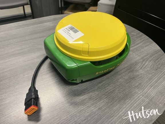 Main image John Deere StarFire 7000