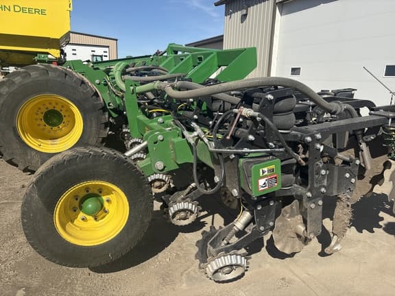 Image of John Deere ST16 equipment image 2