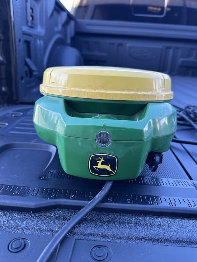 Image of John Deere StarFire 7000 equipment image 2