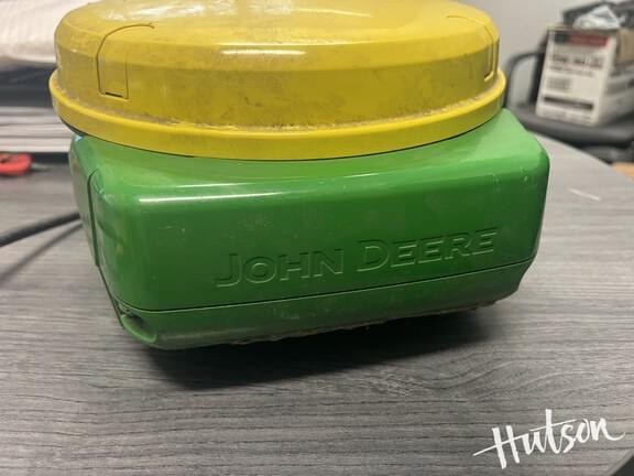 Image of John Deere StarFire 7000 equipment image 3