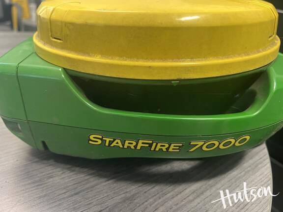 Image of John Deere StarFire 7000 equipment image 2
