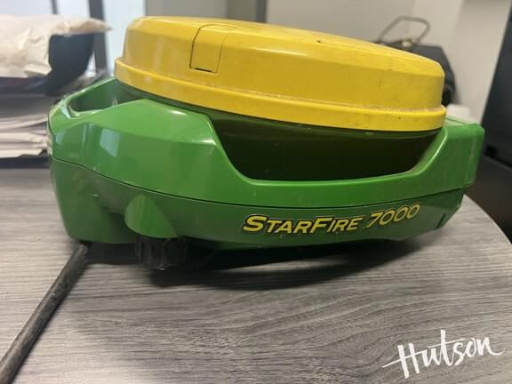 Image of John Deere StarFire 7000 Primary image