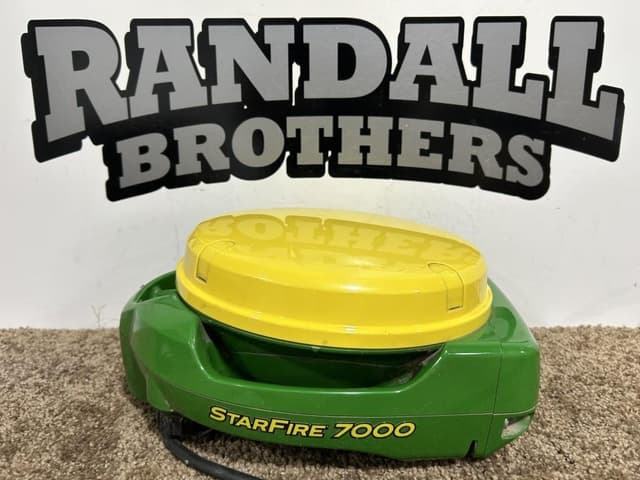 Image of John Deere StarFire 7000 equipment image 1