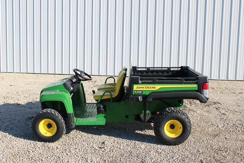 2024 John Deere Gator TX 4x2 Equipment Image0