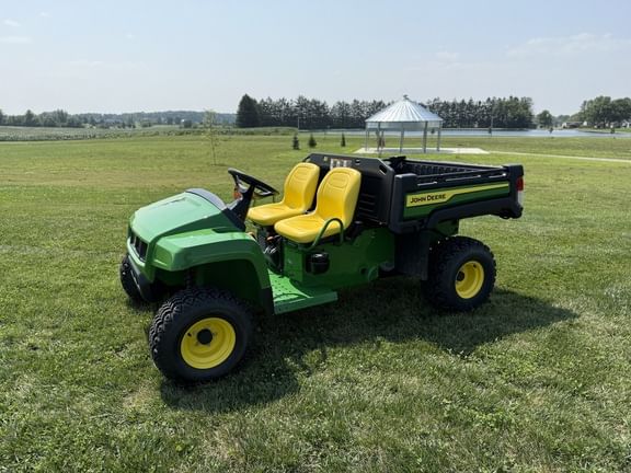 2024 John Deere Gator TX 4x2 Equipment Image0
