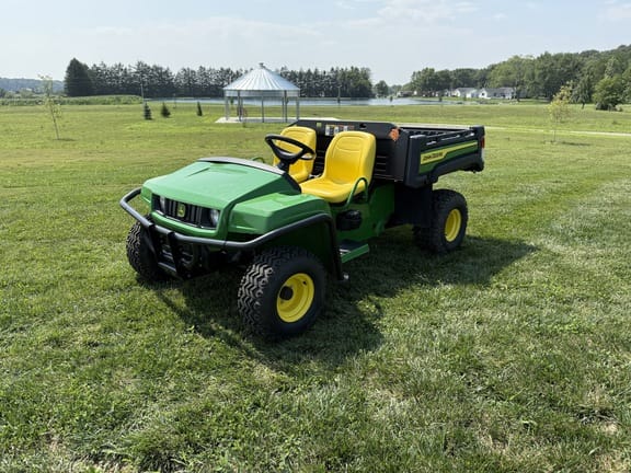 2024 John Deere Gator TX 4x2 Equipment Image0