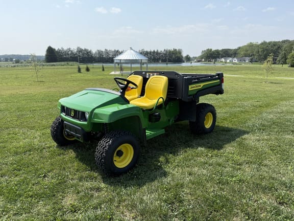 2024 John Deere Gator TX 4x2 Equipment Image0