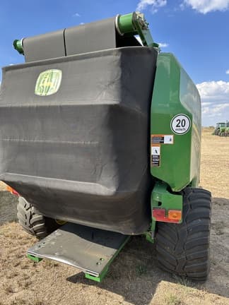 Image of John Deere V461R equipment image 4